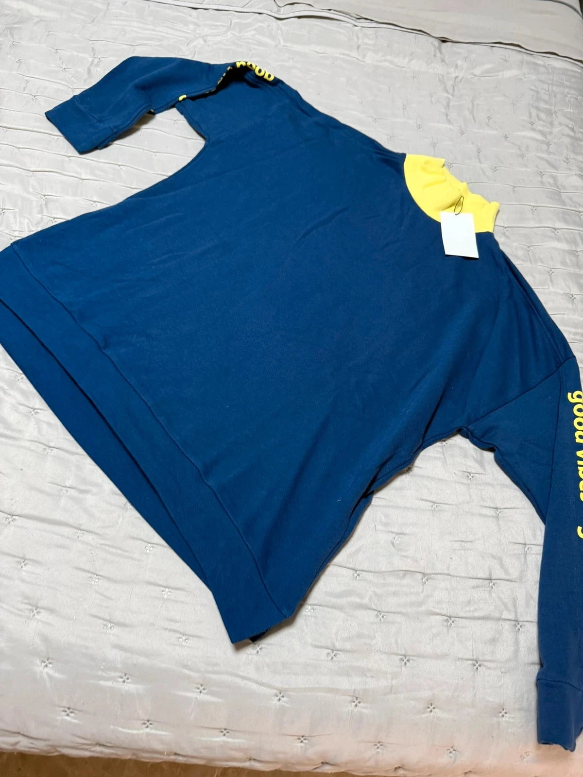 Sudadera / Jersey "Good Vibes" (Azul e Amarelo) UNISEX – photo 2